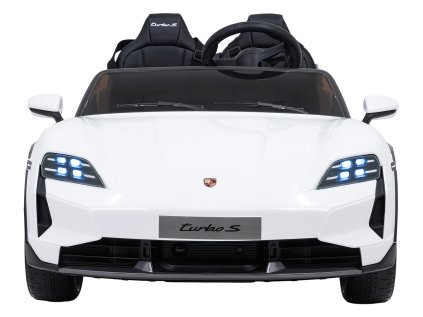 Porsche Taycan Turbo S Biele vozidlo