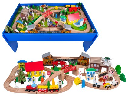 MEGA drevený vláčik na stole