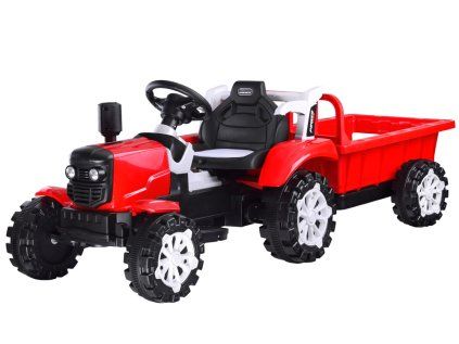 Traktor s akumulátorovým prívesom svieti PA0234