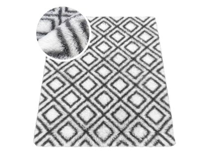 Biely vzorovaný koberec shaggy Decor Cube