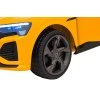 Audi SQ8 vozidlo Žltá