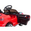 Auto Porsche Cayenne červené