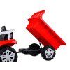 Traktor s akumulátorovým prívesom svieti PA0234