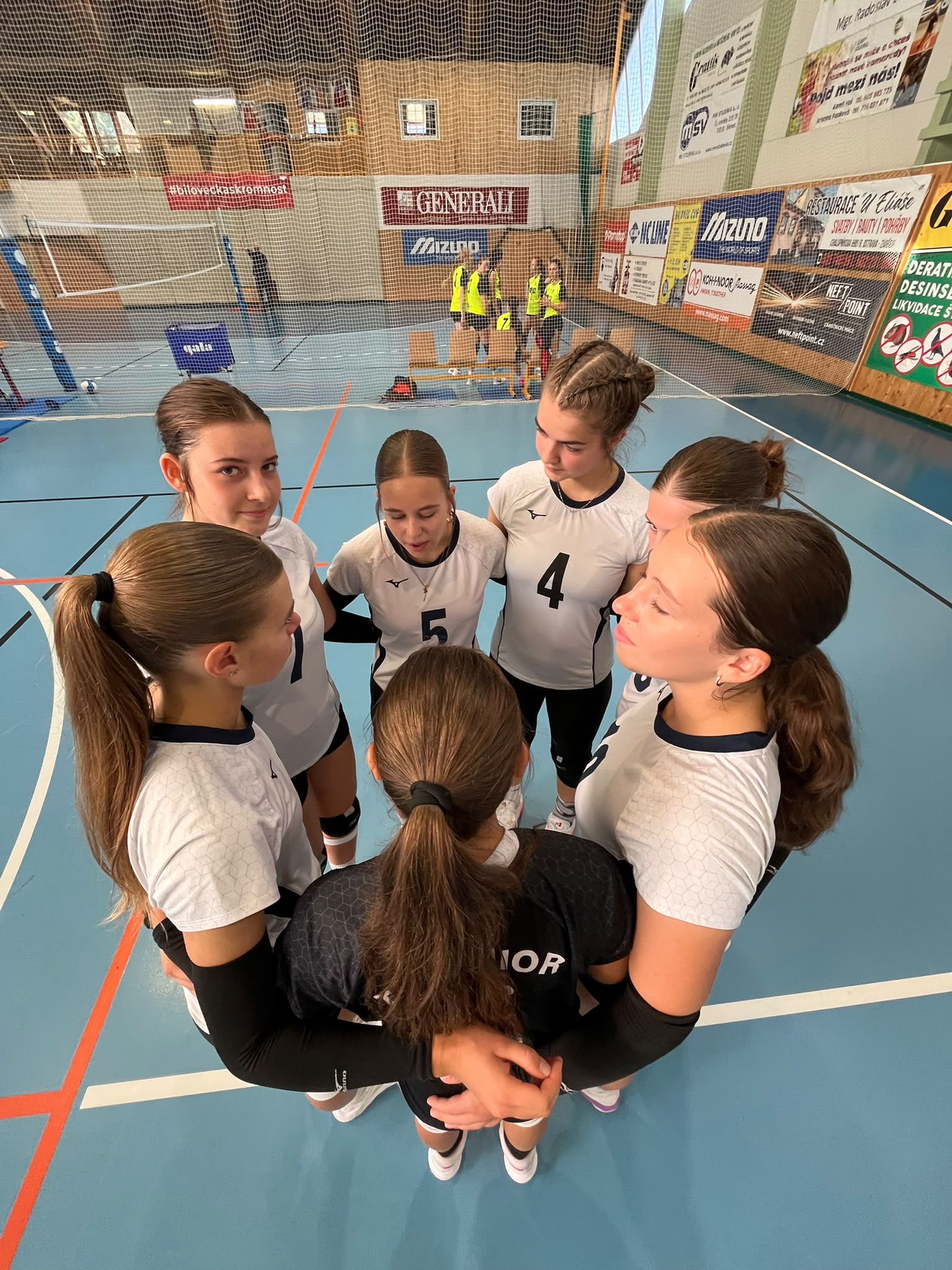 Volejbalový tým Junior Brno U18 a U20 na Moravia Trend Cupu v Bílovci
