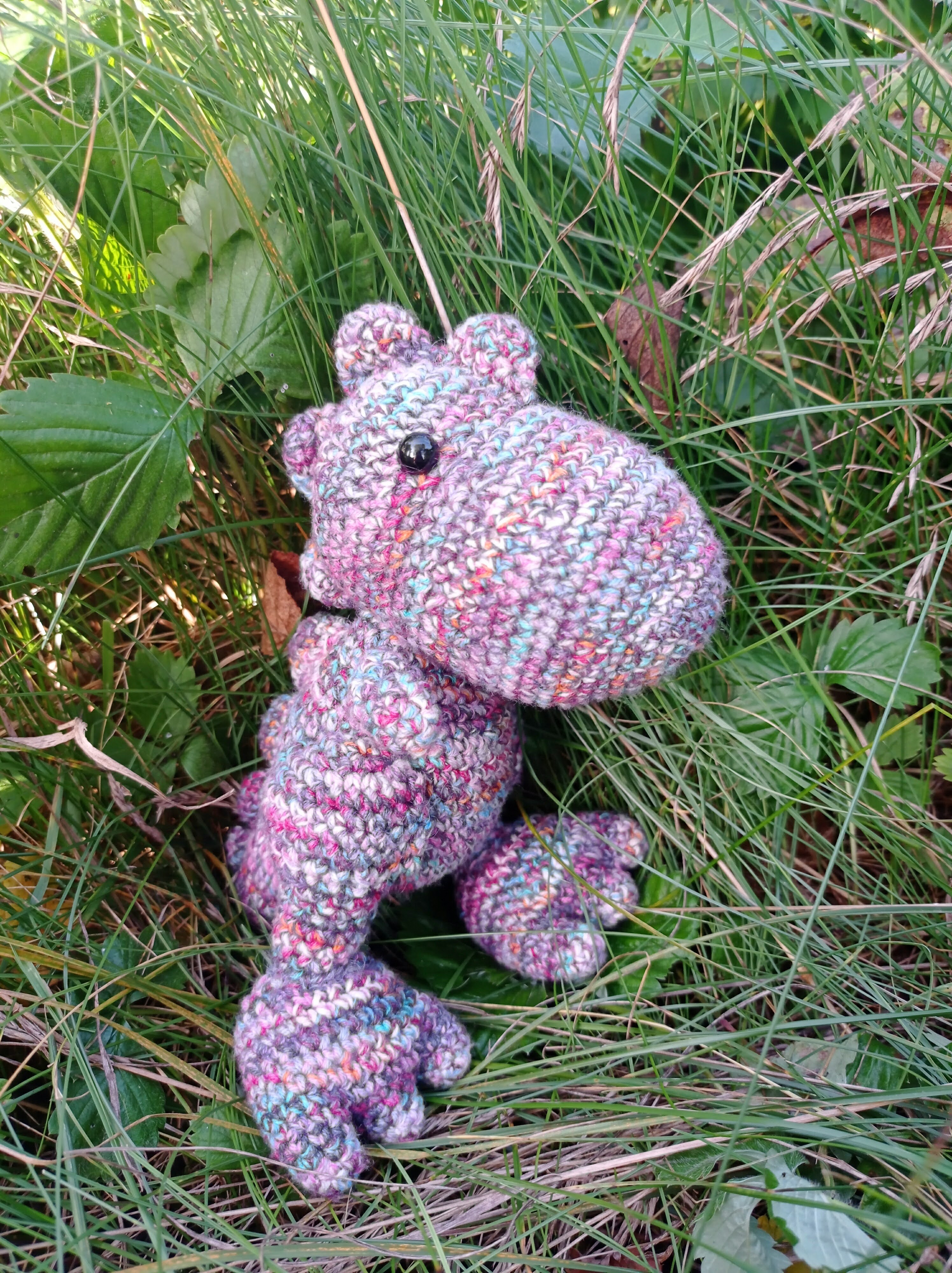 Návod na háčkovaného dinosaura