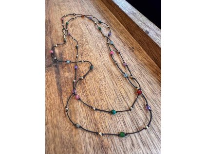 Náhrdelník barevný vázaný černý