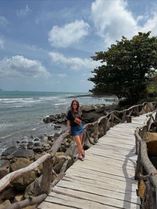 Stále ve Vietnamu a stále v tričku JUST FOR ME (už samozřejmě párkrát přepraném 🙈) … a musím znovu ocenit jeho super střih...