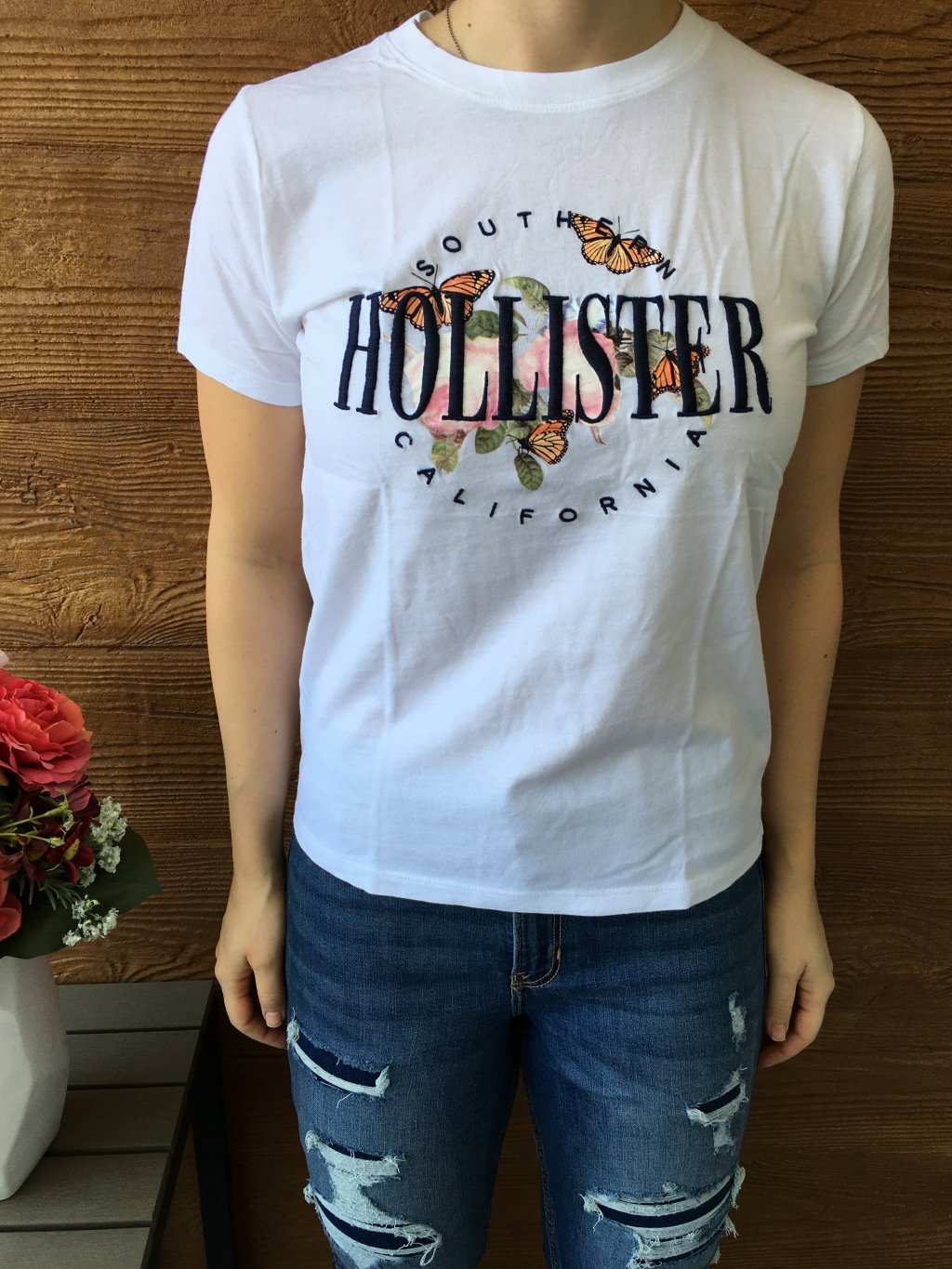 Hollister bílé tričko s potiskem a logem
