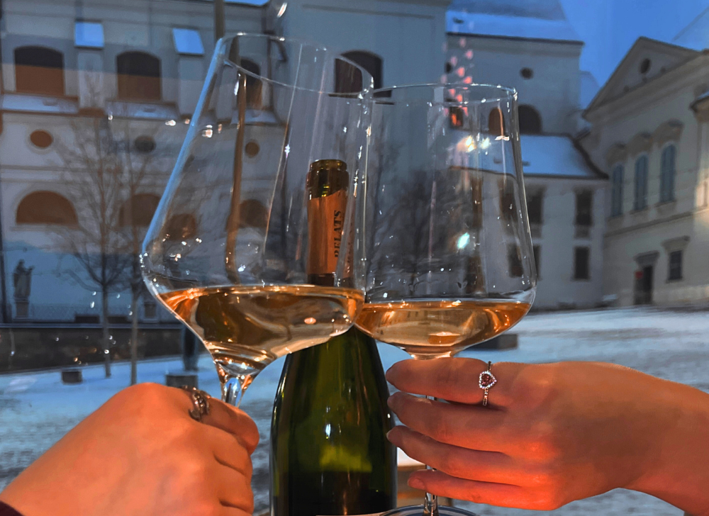 Šumivý večer v Don Pintxos: bubliny, tapas a flamenco