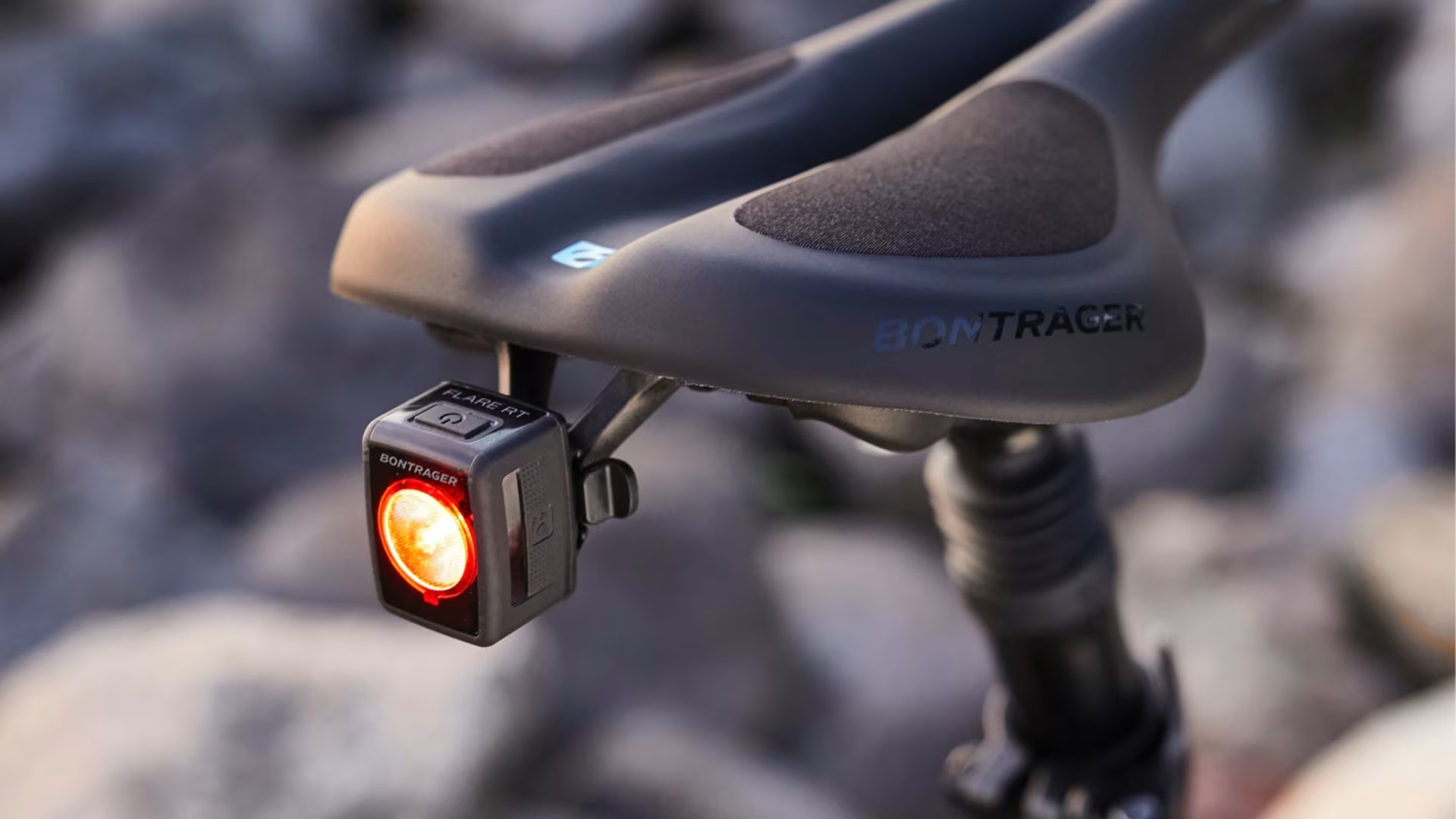 BT20_LAUNCH_FluidSaddles_TechFeature_Commuter_5