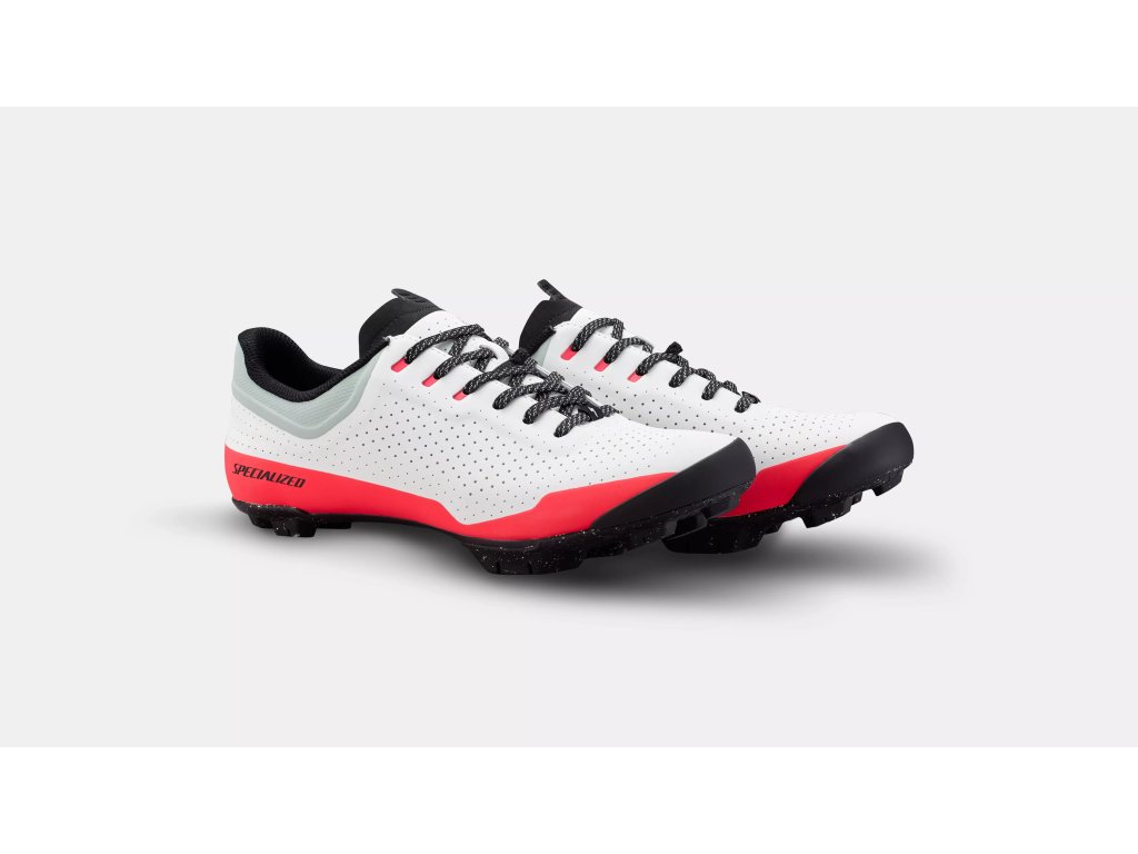 61824 1142 SHOE 24 RECON ADV Dune White PAIR