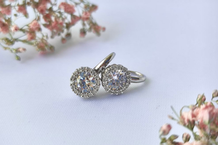 Typy zapínání náušnic