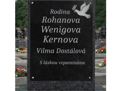 nahrobni deska s ornamentem