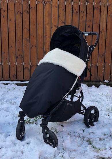 What to put in a stroller in the winter?