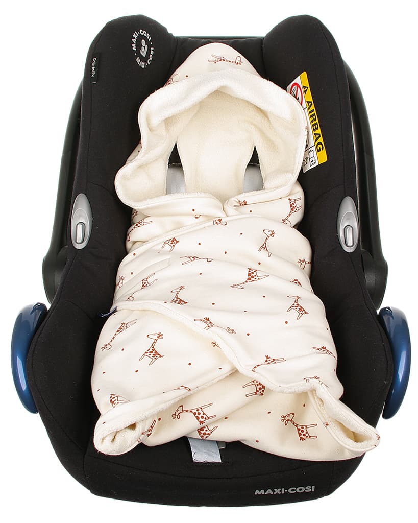 🌞 Discover the Summer Swaddle Blanket with a Charming Giraffe
