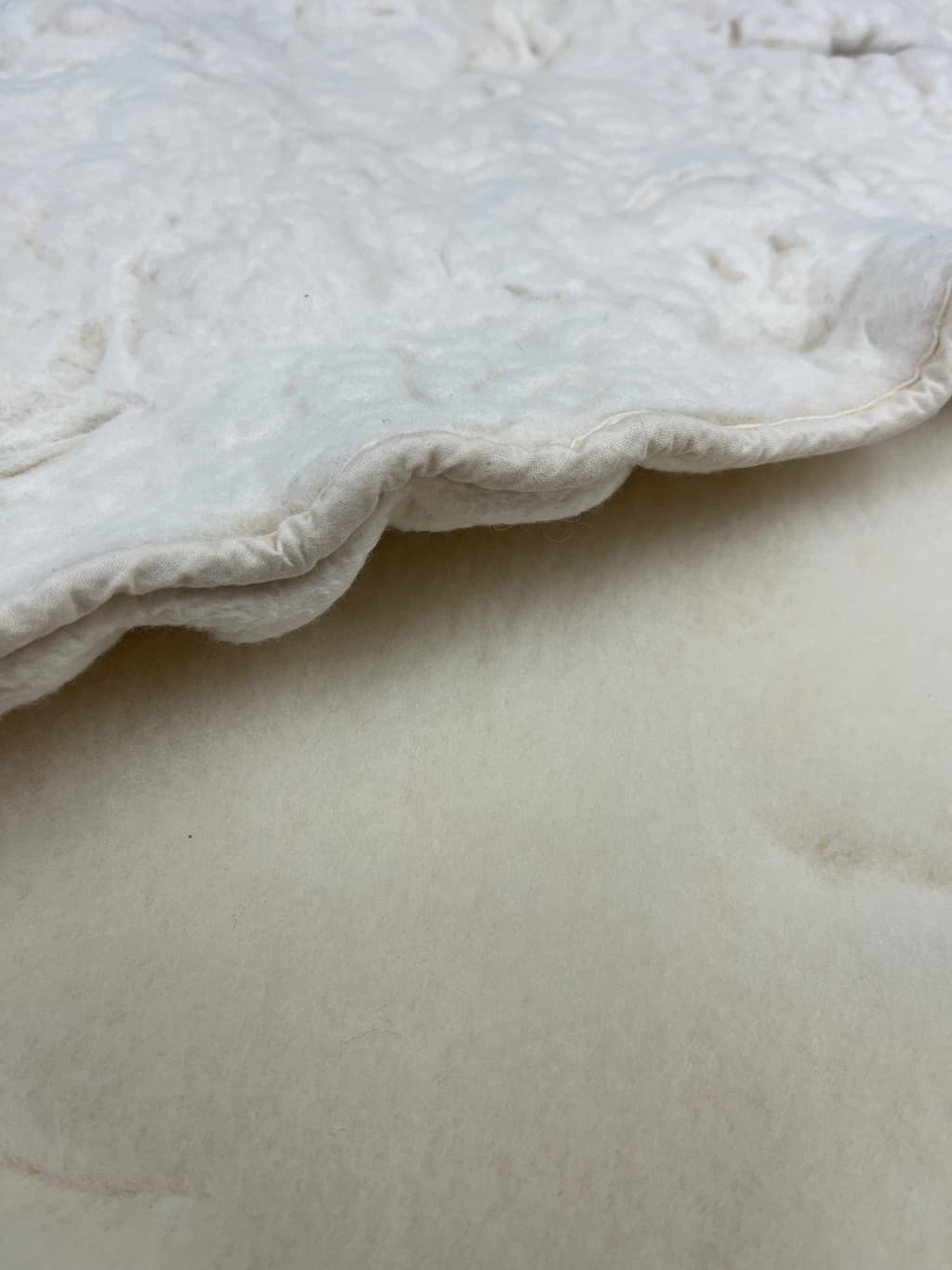 Srovnání tvaru a povrchu dvou vložek