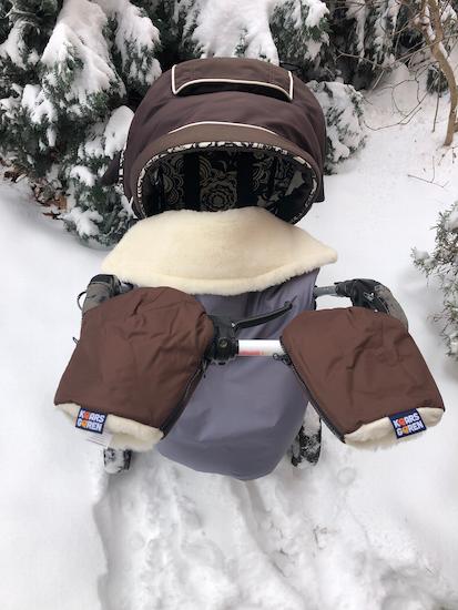Nepromokavé merino rukavice hnědé na kočárek