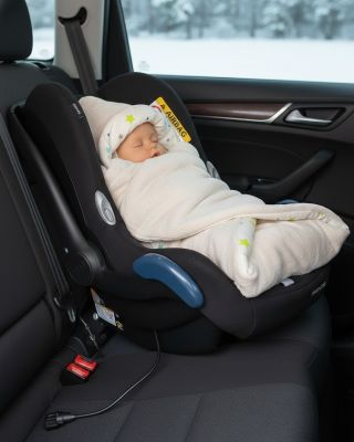 ❄️ Zimní bio zavinovačka Wellsoft v odstínu moka s hvězdičkami 🤎 Hebká, hřejivá a ideální do autosedačky i kočárku....