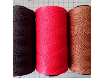 voskovaná nit polyester 0,6mm červená
