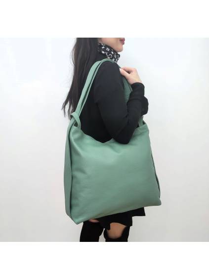 Dámska kožená kabelka/ruksak 2v1 5555 zelená