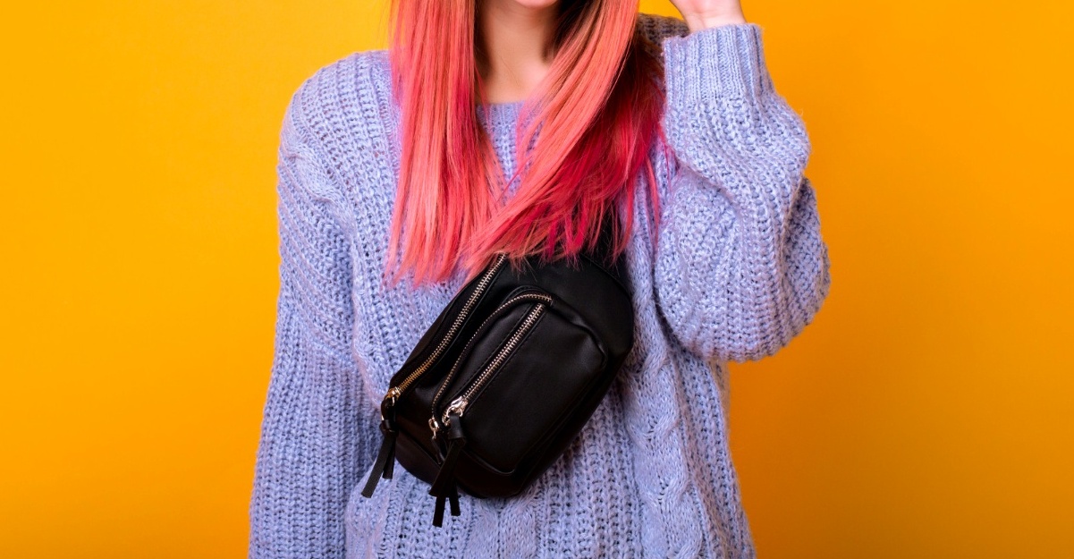 Jak nosit ledvinku stylově