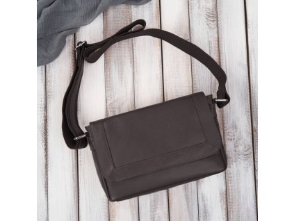 Dámská malá kožená kabelka přes rameno Paolo Peruzzi; hnědá