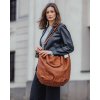 Dámská kožená shopper taška s kapsami MAZZINI; velbloud