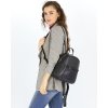 Menší dámský kožený batoh s kapsami MAZZINI; černá