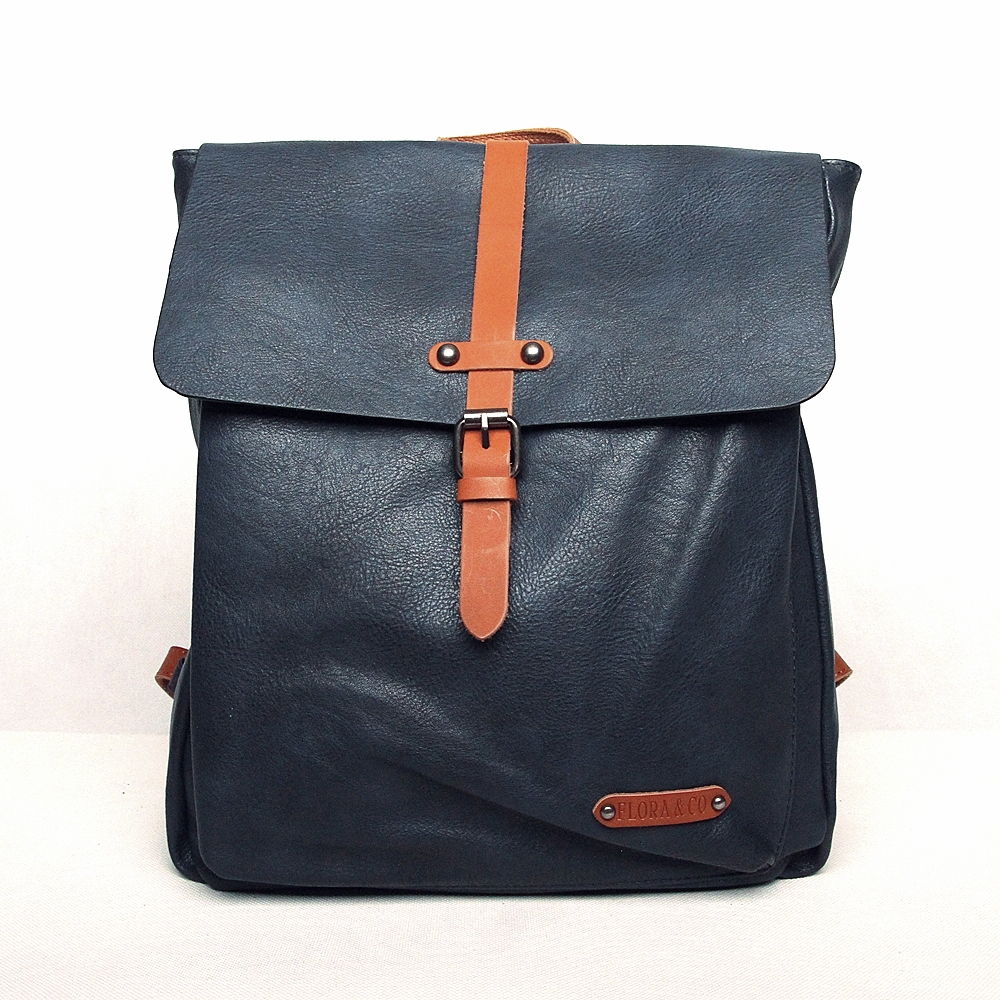 Dámský velký městský batoh FLORA&CO H6725 s obsahem cca 10l, formát A4 tmavěmodrý | KabelkyproVas.cz