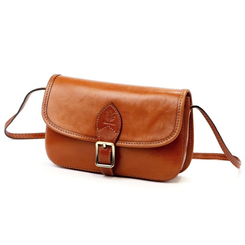 Pevná malá kožená crossbody kabelka Florence 05 hnědá