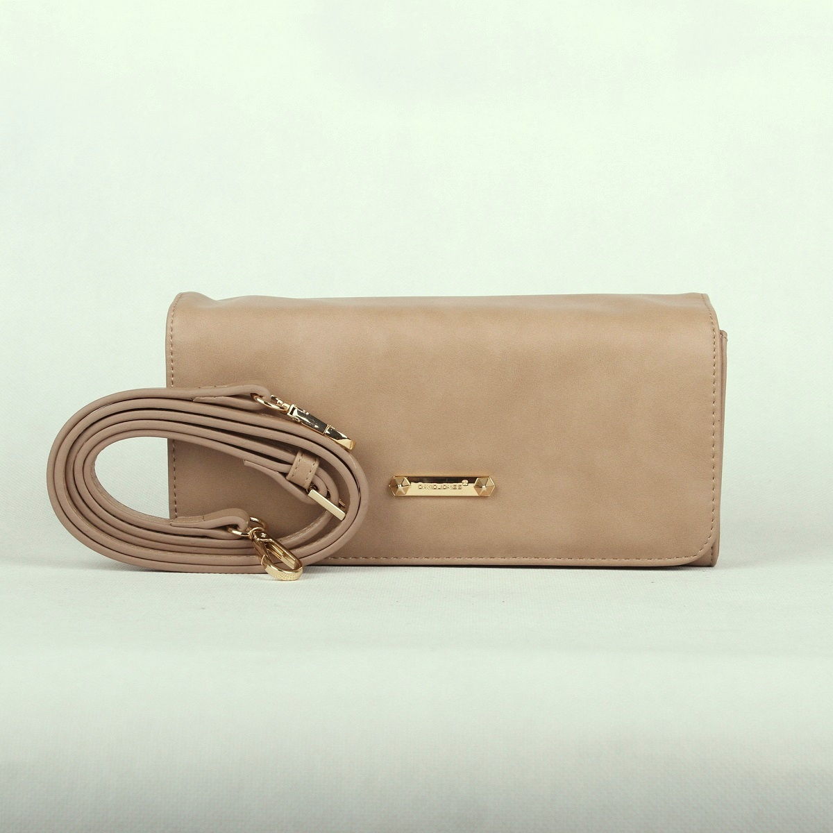 Dámská crossbody kabelka (psaníčko) David Jones 5504A světlehnědá | KabelkyproVas.cz