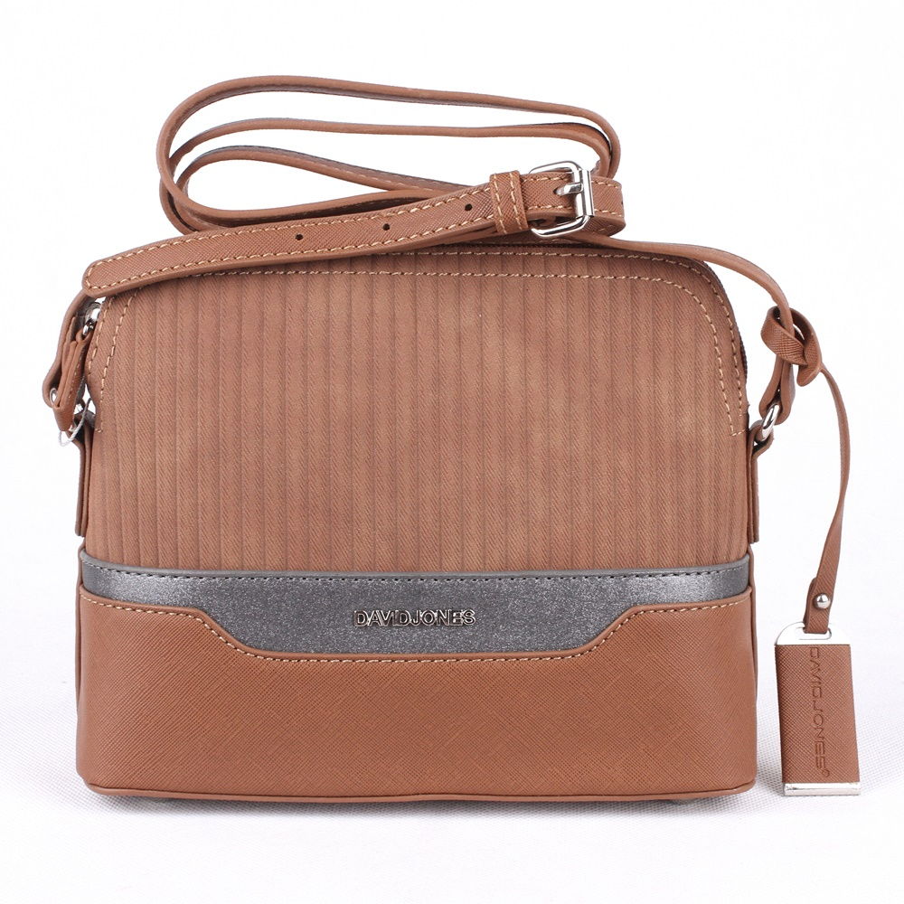 Dámská malá crossbody kabelka David Jones 6103-1 hnědá | KabelkyproVas.cz