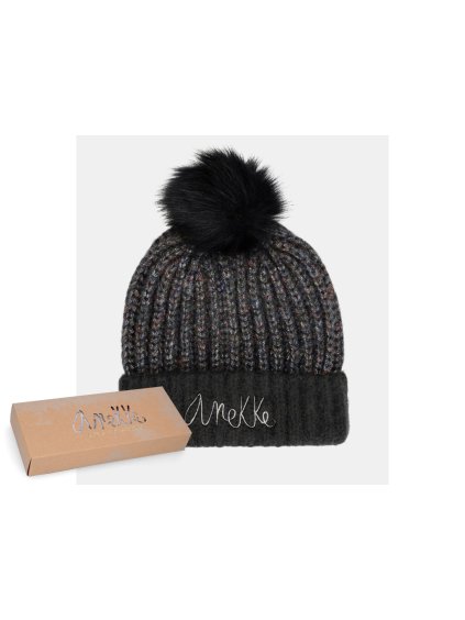 Dámska čierna čiapka s brmbolcom Anekke