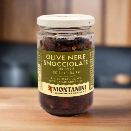 5311 1 olive nere snocciolate cerne olivy bez pecek s cesnekem a chilli 190g
