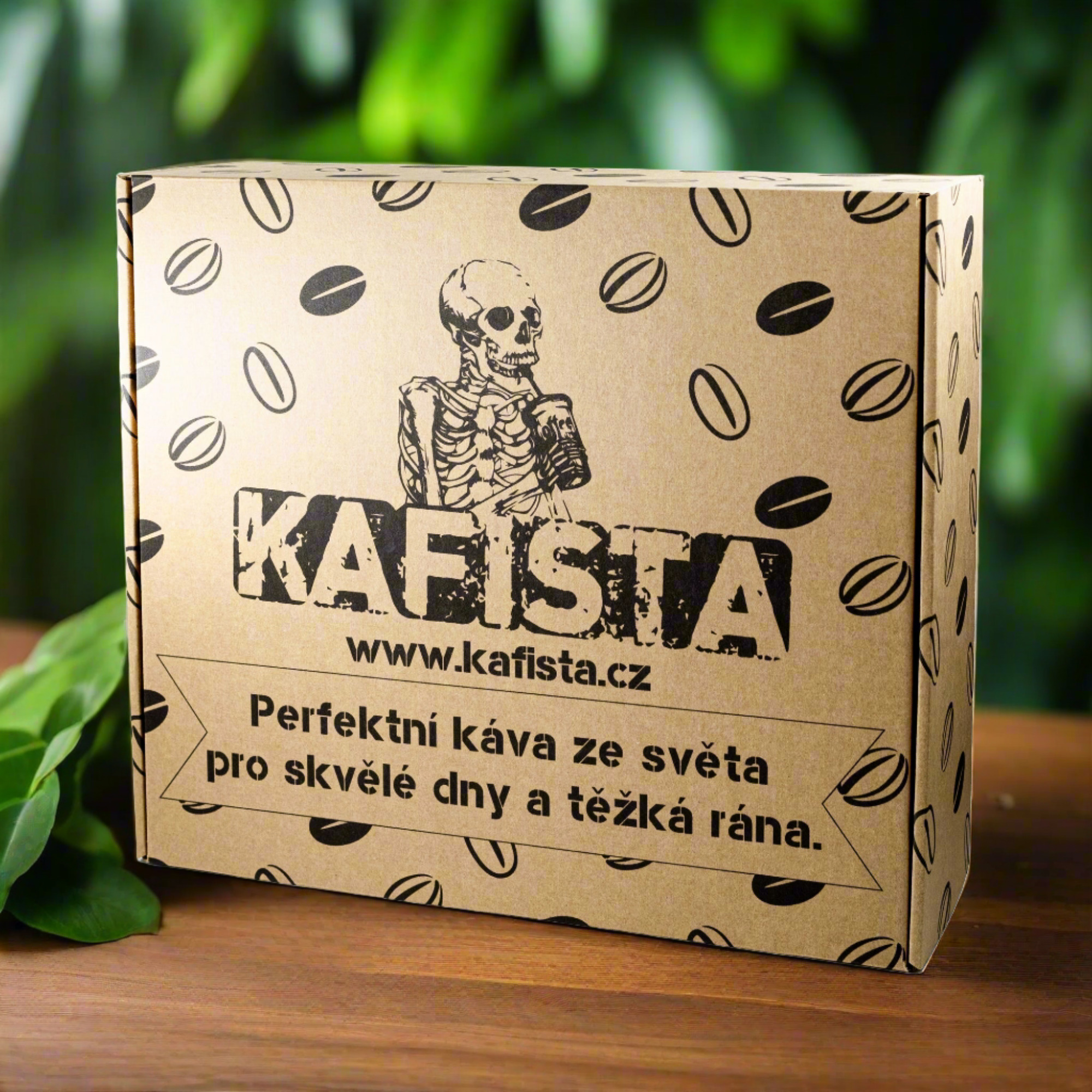 Kafista Dárkové balení na kávu  včetně dřevěné vlny (26.5 x 19.5 x 6 cm)