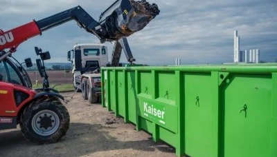 Rezervujte si vanový kontejner na směsný stavební odpad on-line