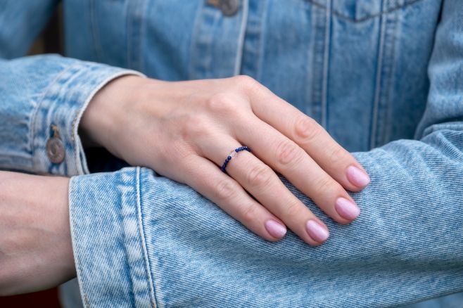 Lapis lazuli ❌ magnezit? 💙LAPIS LAZULI ~ Napomáhá k pocitům hlubokého klidu a míru při meditacích, depresích a stresu....