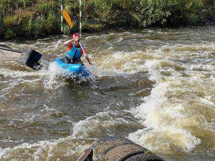 Kajakářská škola ve Veltrusech