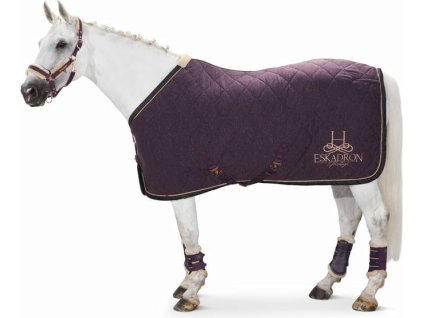 eskadron acryl quilted cooler rug deep berry 602412 en
