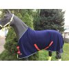 HKM odpocovací fleece deka s křížovým zapínáním Deep blue