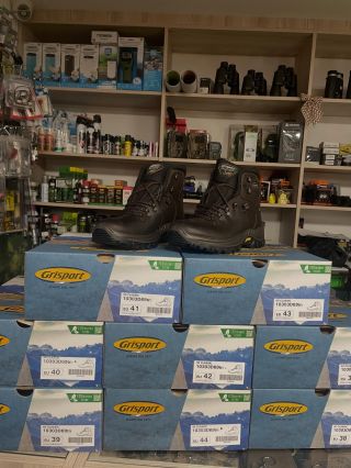 Keď sa história stretne s poctivým výkonom. 👣🌲 GRISPORT Classic Dakar je náš dlhodobo najúspešnejší model – overený v...