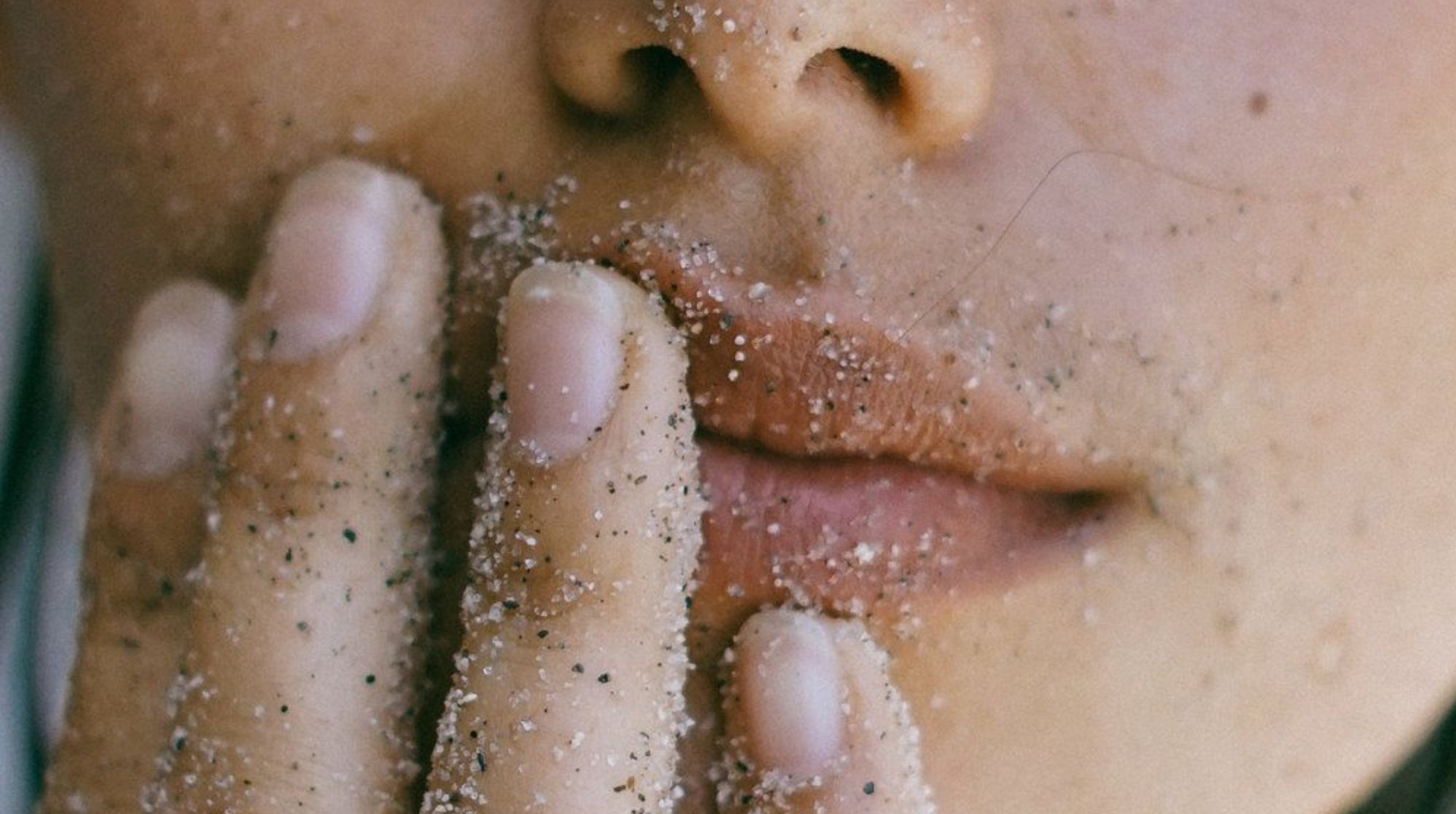 Léto jako zátěžová zkouška pro problematickou pleť