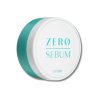 ETUDE Zero Sebum Drying matující pudr je lehký, průhledný pudr navržený pro zajištění dlouhotrvajícího matného vzhledu pleti. Tento pudr absorbuje přebytečný olej a minimalizuje lesk, aniž by pleť vysušoval. Je