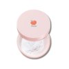 Skinfood Peach Cotton Multi Finish Powder je zmatňující sypký pudr, který dokonale zafixuje make up a absorbuje přebytečný olej pro dlouhotrvající matný efekt. Tento pudr je obohacený o broskvový extrakt, který poskytuje