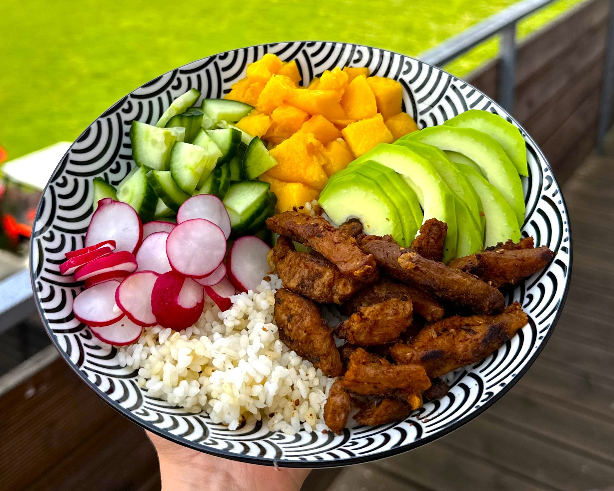 Poke bowl s Ďobáčky
