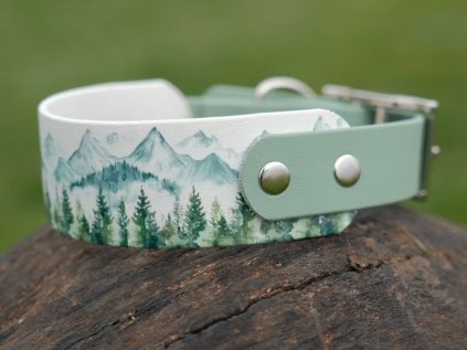 Slim-Chic 38/25 mm BioThane® s designem PrintThane® Panorama Pines, obvod krku 32-36 cm