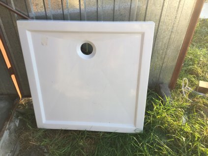 ŠTVORCOVÝ SPRCHOVÝ ZÁSOBNÍK 90x90x5,5_0