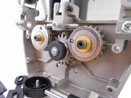 4R Sherman DC 24V 4-valcový podávač v rolkách 40mm_0