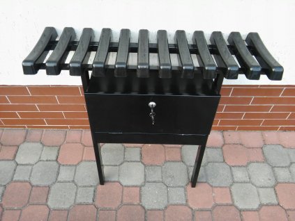 Lavičke hroby na cintoríne široký POLSKAskrzynka_0