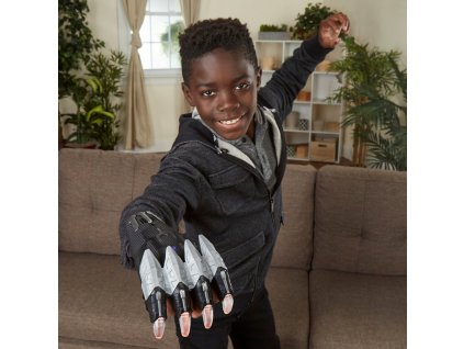 Čierny Panther HASBRO Panther Claws FX E0867_3